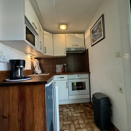 La Piscine Apartment