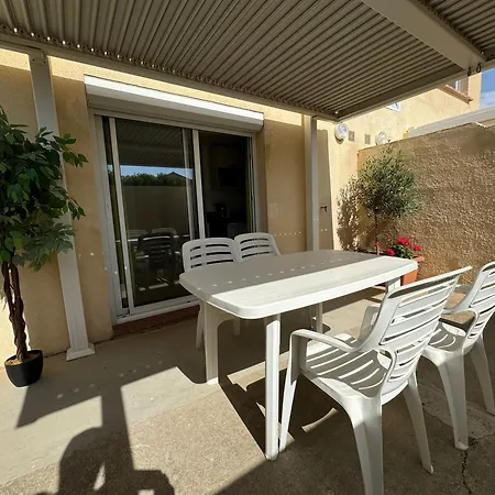 La Piscine Apartment
